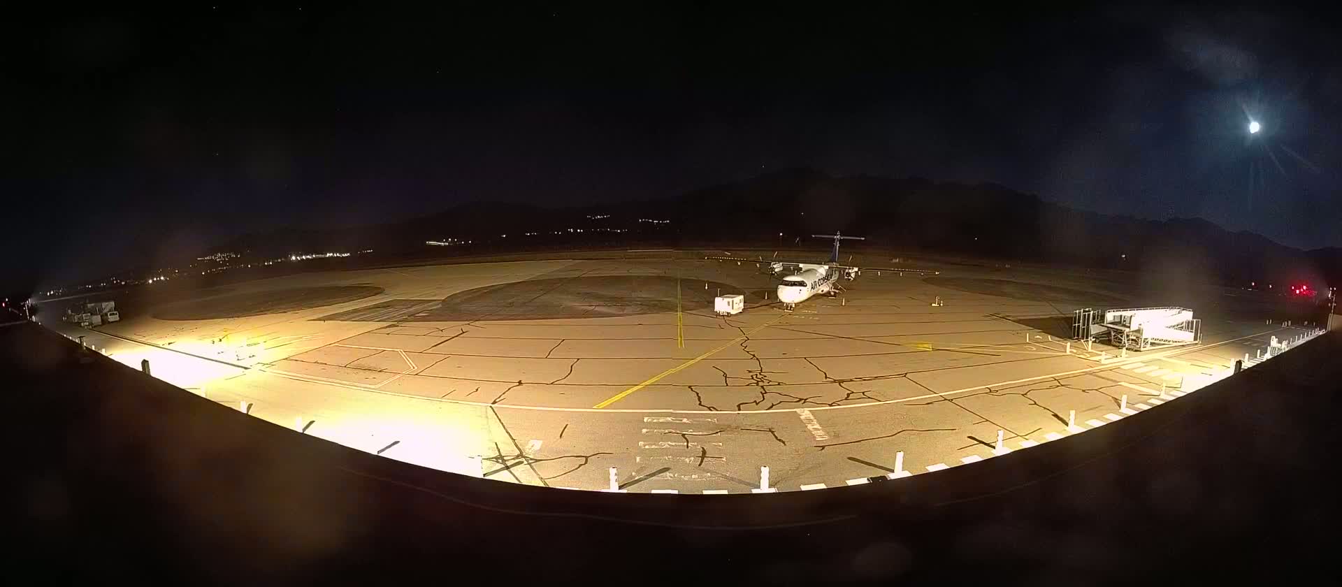 Corsica, Aéroport  de Calvi Sainte-Catherine Airport Live Cam CLY/LFKC - Calvi, Haute-Corse, Corse, France