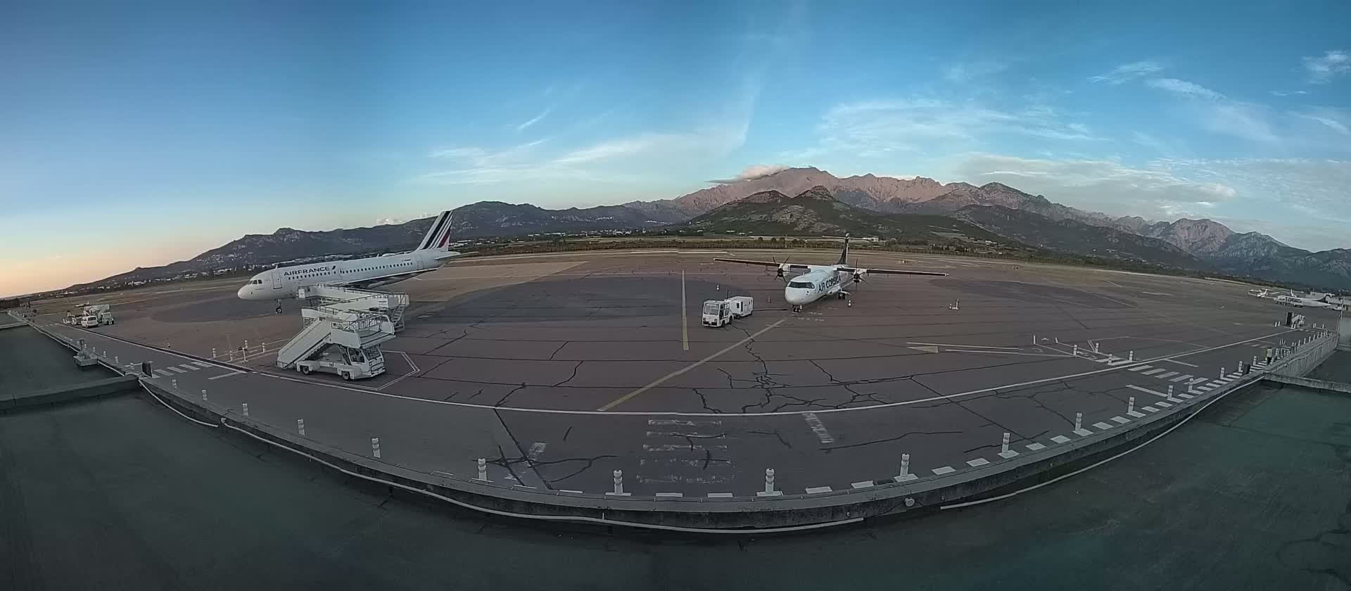 Corsica, Aéroport  de Calvi Sainte-Catherine Airport Live Cam CLY/LFKC - Calvi, Haute-Corse, Corse, France