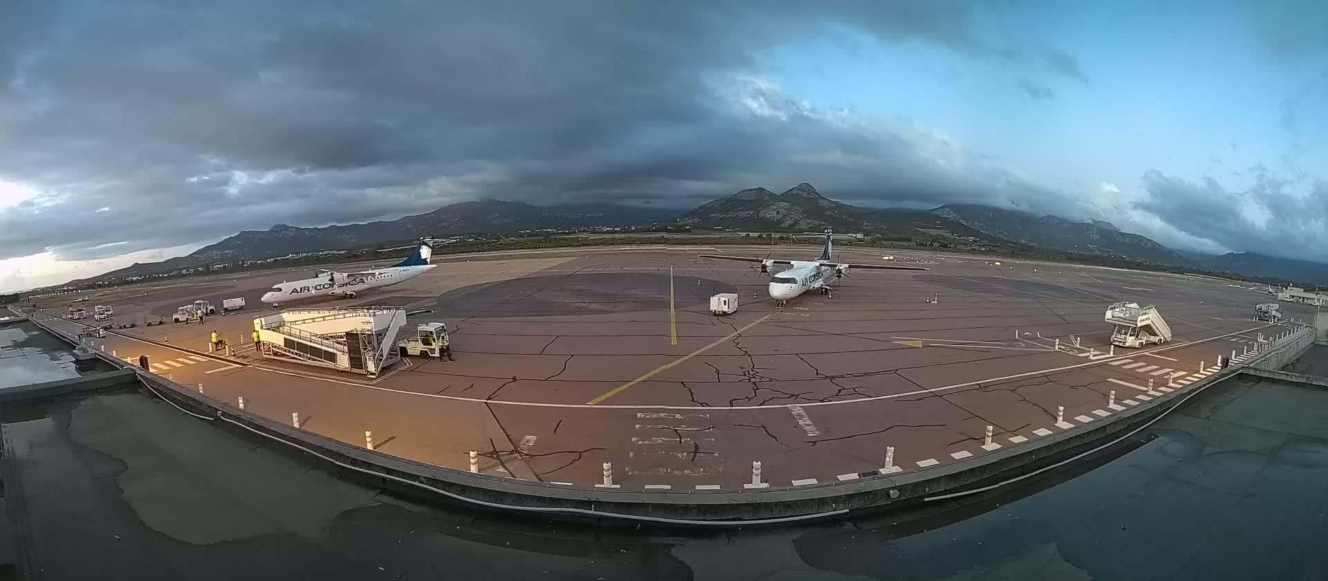 Corsica, Aéroport  de Calvi Sainte-Catherine Airport Live Cam CLY/LFKC - Calvi, Haute-Corse, Corse, France