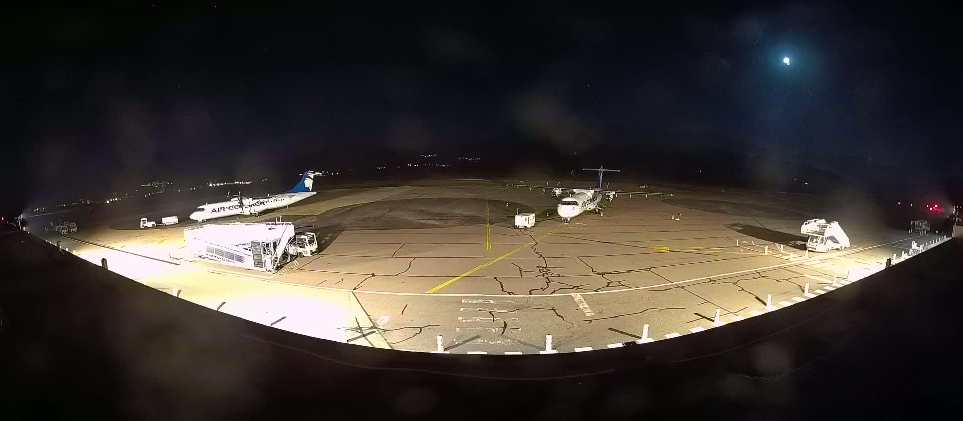 Corsica, Aéroport  de Calvi Sainte-Catherine Airport Live Cam CLY/LFKC - Calvi, Haute-Corse, Corse, France