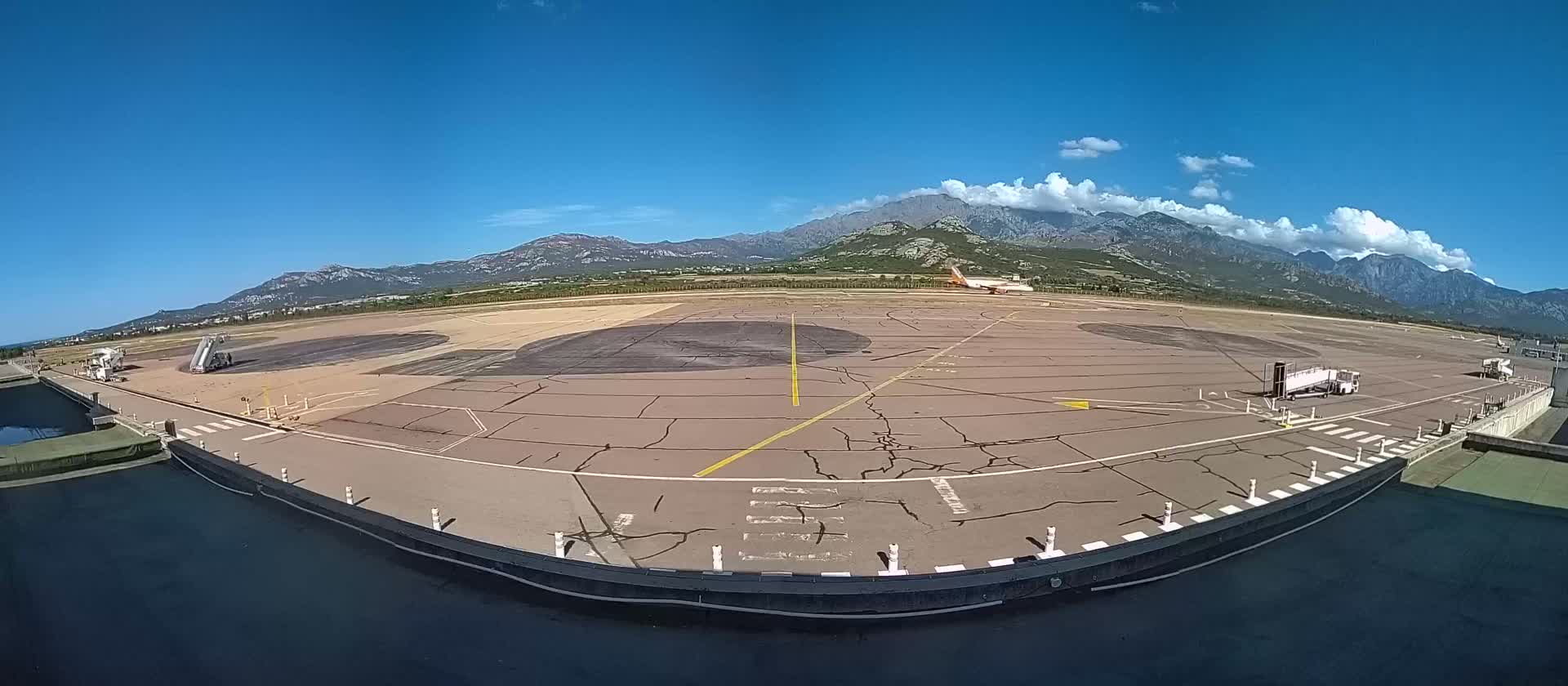 Corsica, Aéroport  de Calvi Sainte-Catherine Airport Live Cam CLY/LFKC - Calvi, Haute-Corse, Corse, France