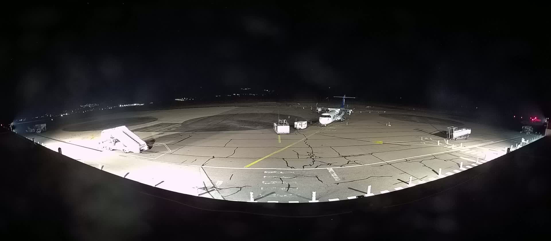 Corsica, Aéroport  de Calvi Sainte-Catherine Airport Live Cam CLY/LFKC - Calvi, Haute-Corse, Corse, France