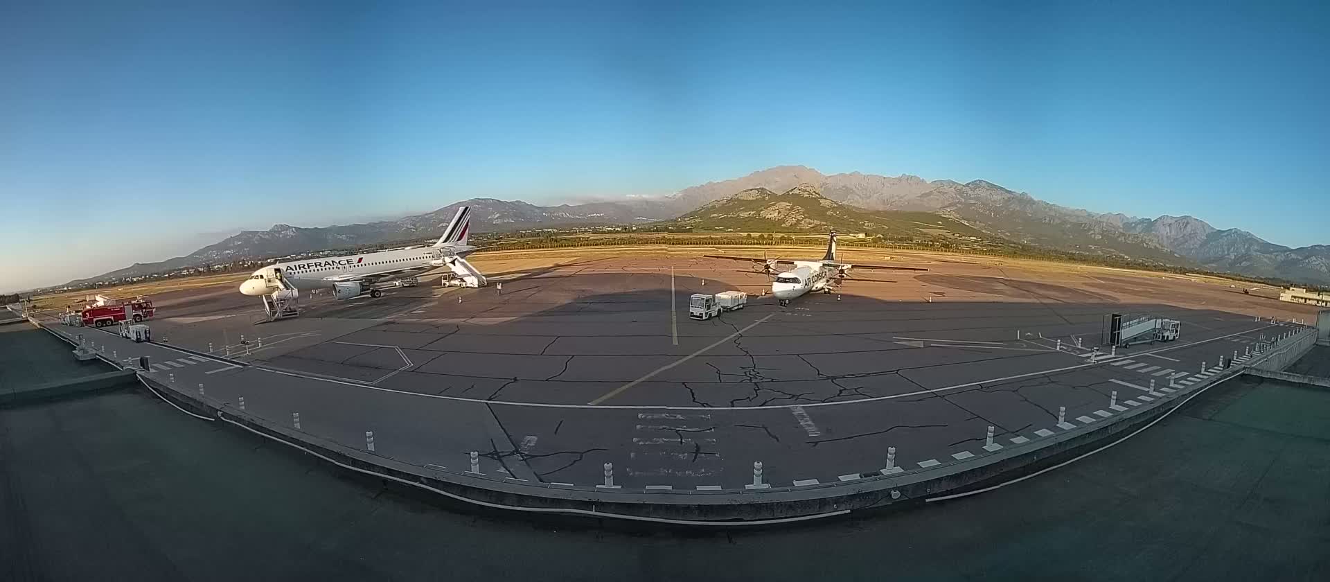 Corsica, Aéroport  de Calvi Sainte-Catherine Airport Live Cam CLY/LFKC - Calvi, Haute-Corse, Corse, France