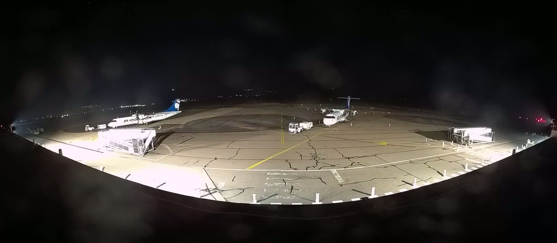 Corsica, Aéroport  de Calvi Sainte-Catherine Airport Live Cam CLY/LFKC - Calvi, Haute-Corse, Corse, France