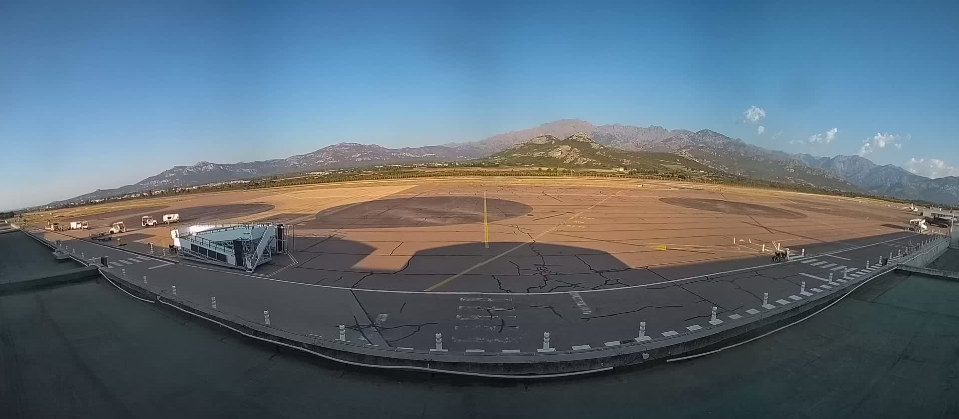 Corsica, Aéroport  de Calvi Sainte-Catherine Airport Live Cam CLY/LFKC - Calvi, Haute-Corse, Corse, France