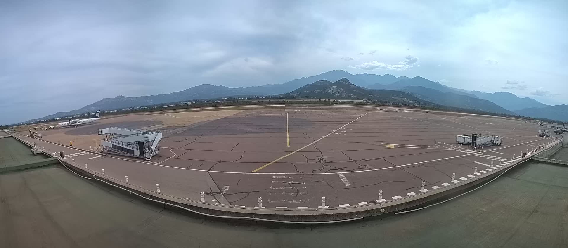 Corsica, Aéroport  de Calvi Sainte-Catherine Airport Live Cam CLY/LFKC - Calvi, Haute-Corse, Corse, France