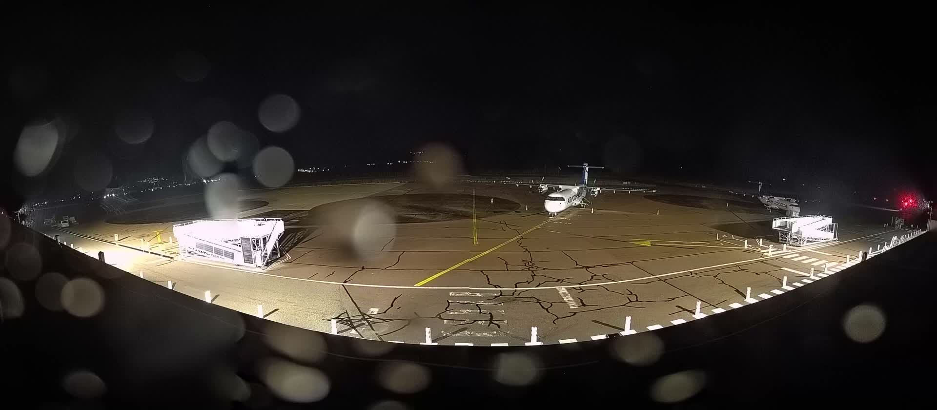 Corsica, Aéroport  de Calvi Sainte-Catherine Airport Live Cam CLY/LFKC - Calvi, Haute-Corse, Corse, France