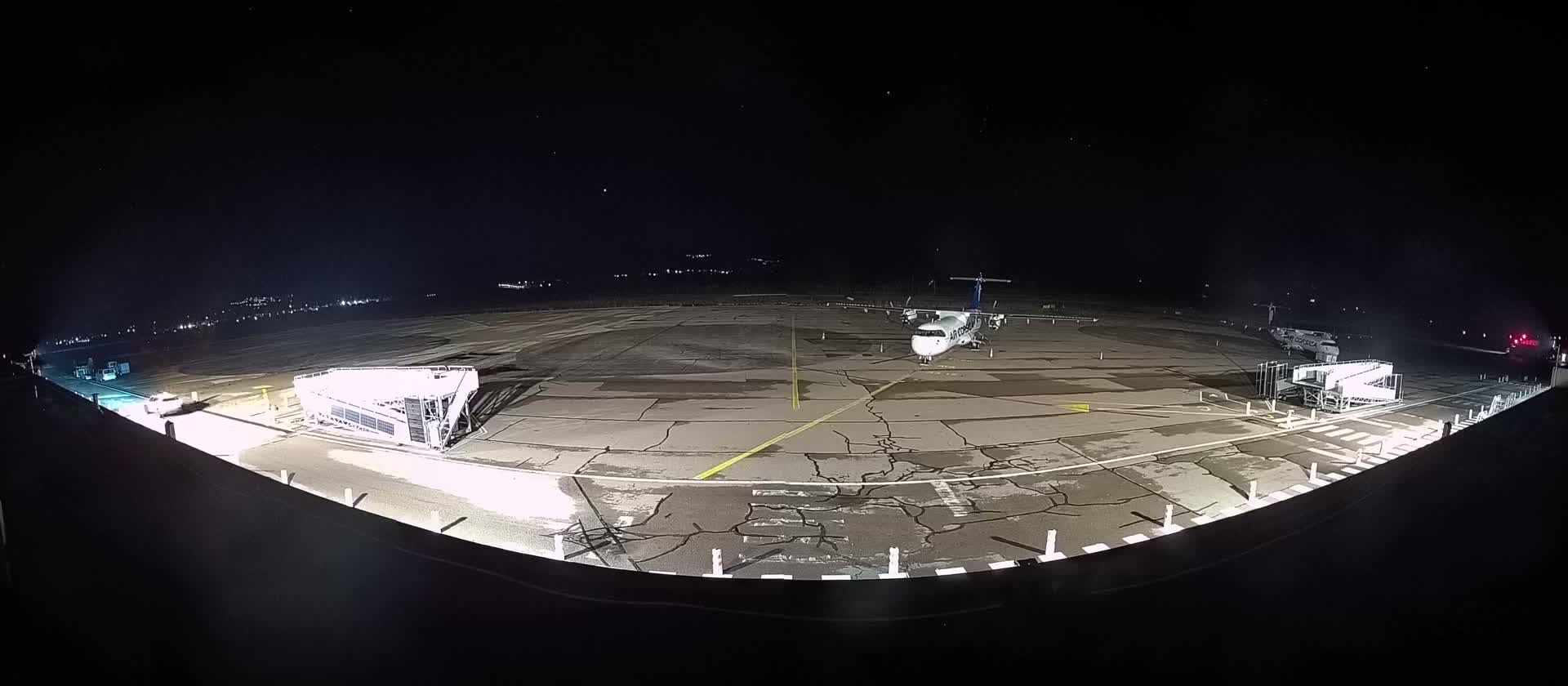 Corsica, Aéroport  de Calvi Sainte-Catherine Airport Live Cam CLY/LFKC - Calvi, Haute-Corse, Corse, France