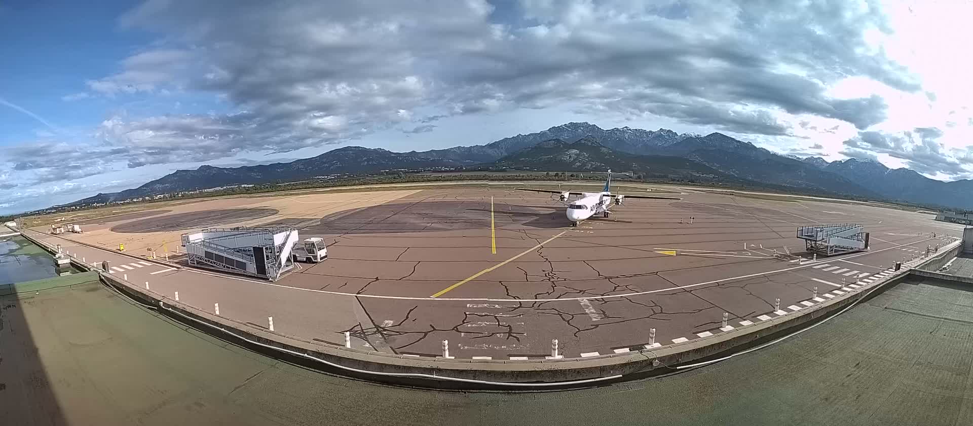 Corsica, Aéroport  de Calvi Sainte-Catherine Airport Live Cam CLY/LFKC - Calvi, Haute-Corse, Corse, France