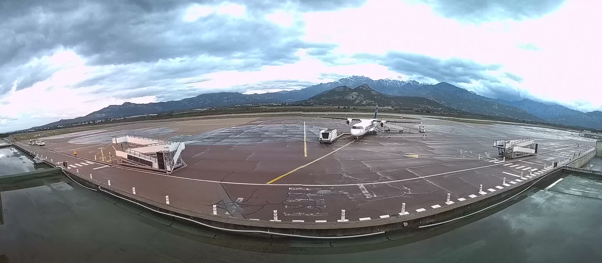 Corsica, Aéroport  de Calvi Sainte-Catherine Airport Live Cam CLY/LFKC - Calvi, Haute-Corse, Corse, France