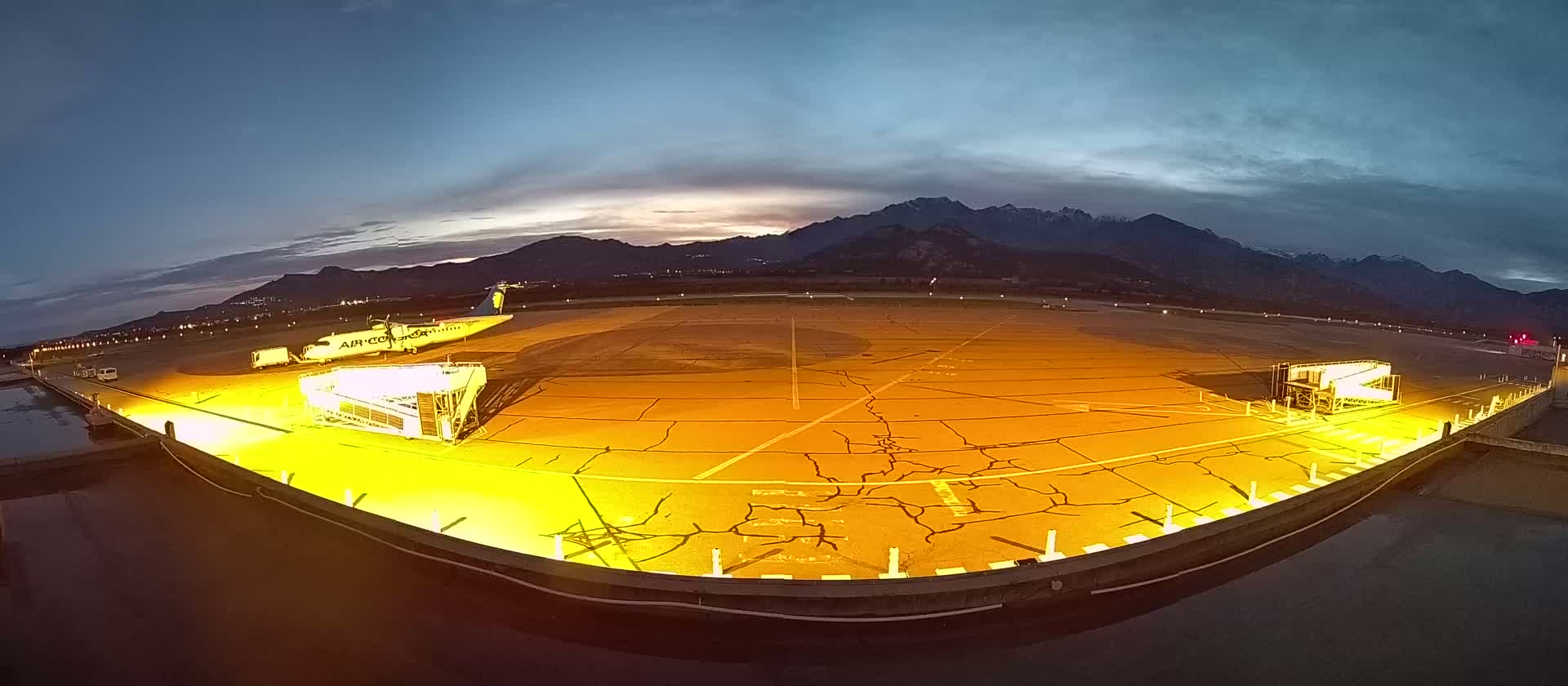 Corsica, Aéroport  de Calvi Sainte-Catherine Airport Live Cam CLY/LFKC - Calvi, Haute-Corse, Corse, France