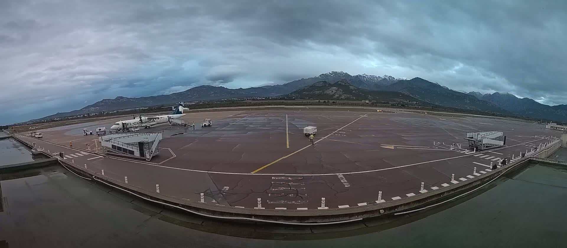Corsica, Aéroport  de Calvi Sainte-Catherine Airport Live Cam CLY/LFKC - Calvi, Haute-Corse, Corse, France