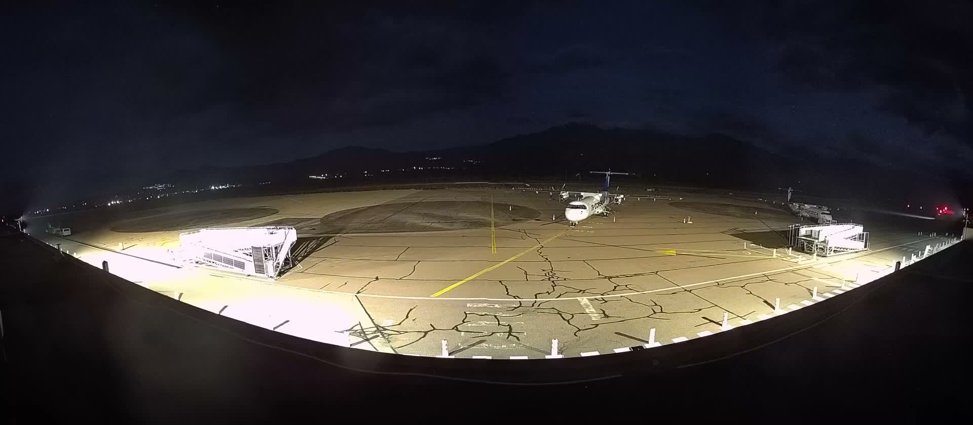 Corsica, Aéroport  de Calvi Sainte-Catherine Airport Live Cam CLY/LFKC - Calvi, Haute-Corse, Corse, France