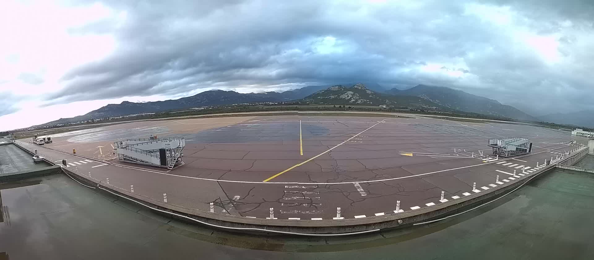 Corsica, Aéroport  de Calvi Sainte-Catherine Airport Live Cam CLY/LFKC - Calvi, Haute-Corse, Corse, France