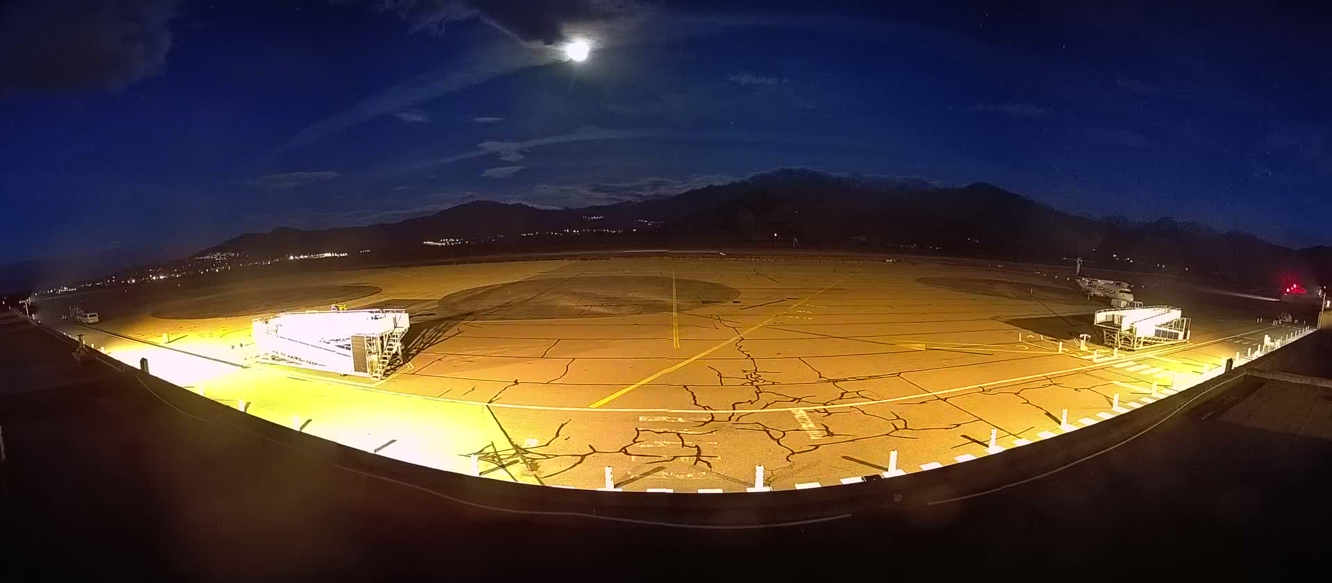 Corsica, Aéroport  de Calvi Sainte-Catherine Airport Live Cam CLY/LFKC - Calvi, Haute-Corse, Corse, France