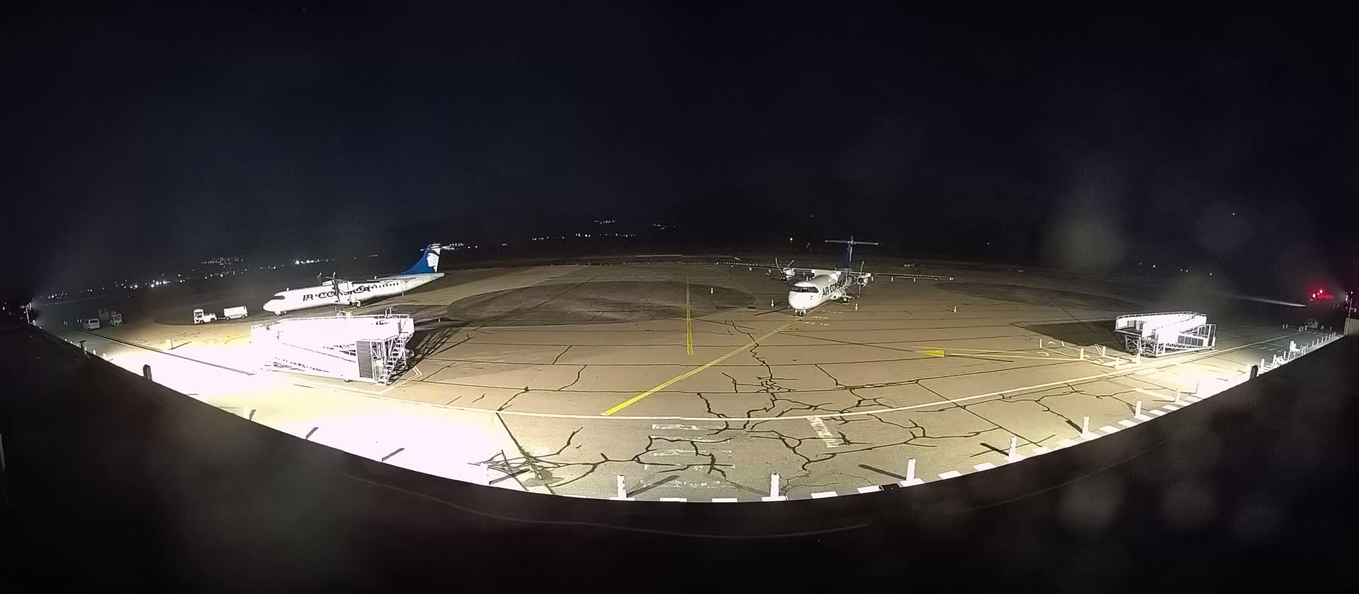 Corsica, Aéroport  de Calvi Sainte-Catherine Airport Live Cam CLY/LFKC - Calvi, Haute-Corse, Corse, France