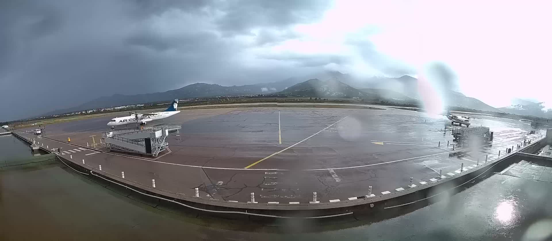 Corsica, Aéroport  de Calvi Sainte-Catherine Airport Live Cam CLY/LFKC - Calvi, Haute-Corse, Corse, France