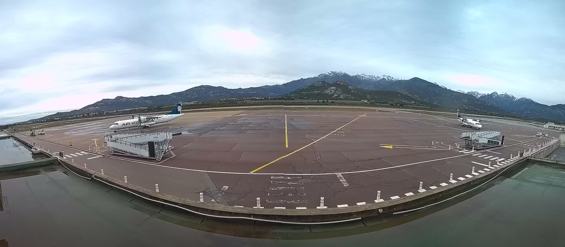 Corsica, Aéroport  de Calvi Sainte-Catherine Airport Live Cam CLY/LFKC - Calvi, Haute-Corse, Corse, France