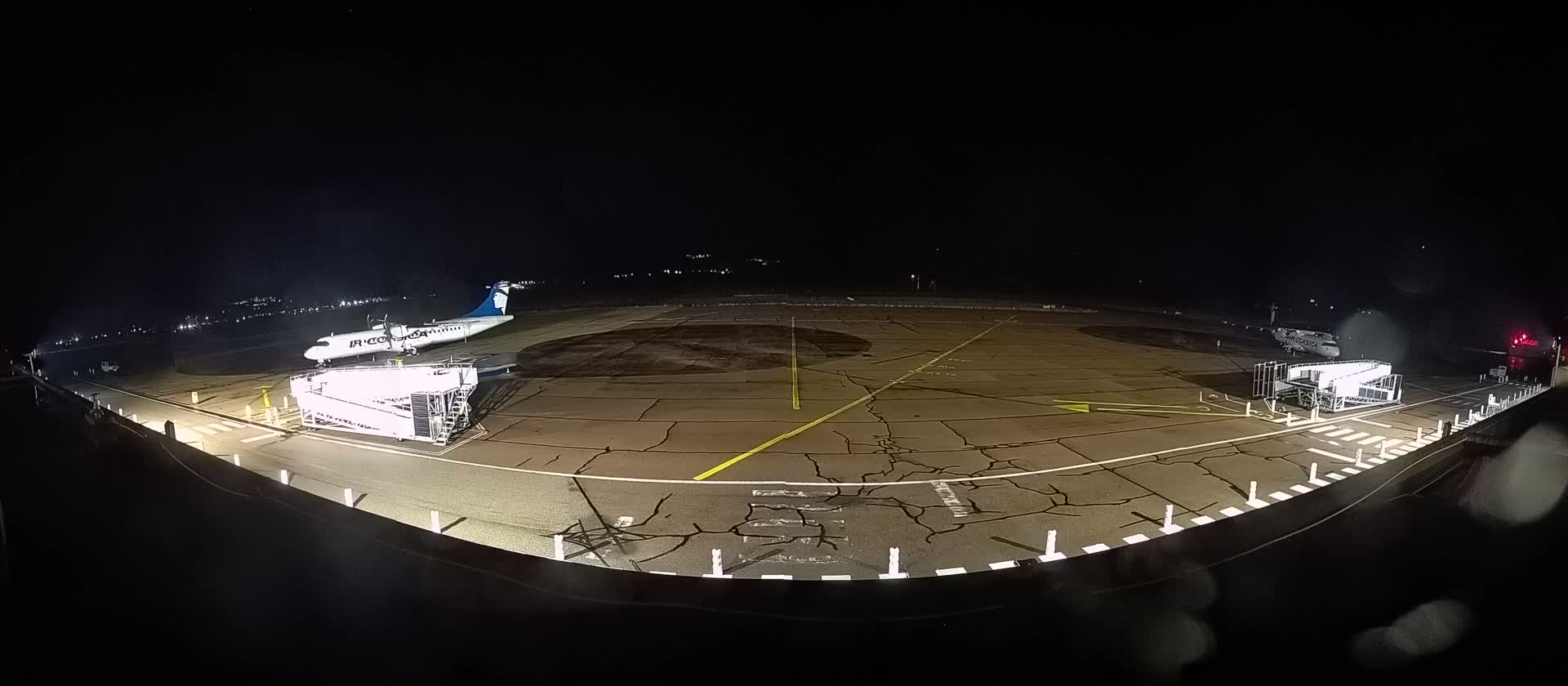 Corsica, Aéroport  de Calvi Sainte-Catherine Airport Live Cam CLY/LFKC - Calvi, Haute-Corse, Corse, France