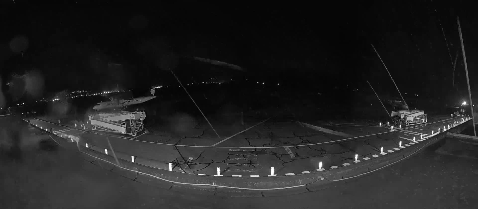 Corsica, Aéroport  de Calvi Sainte-Catherine Airport Live Cam CLY/LFKC - Calvi, Haute-Corse, Corse, France