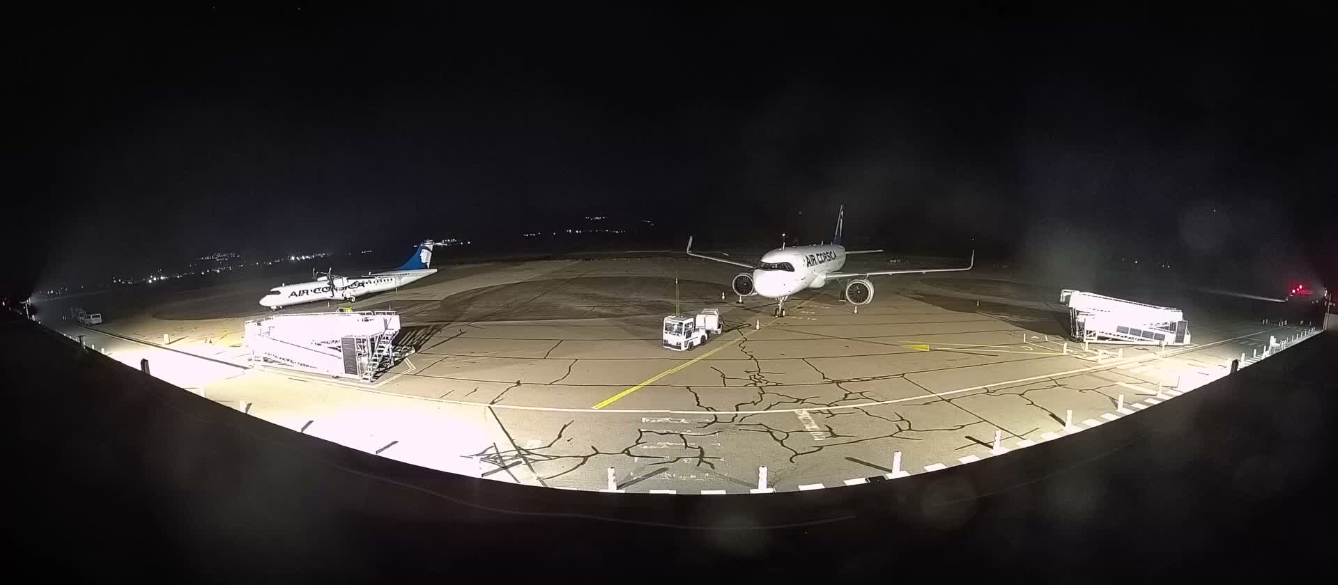 Corsica, Aéroport  de Calvi Sainte-Catherine Airport Live Cam CLY/LFKC - Calvi, Haute-Corse, Corse, France
