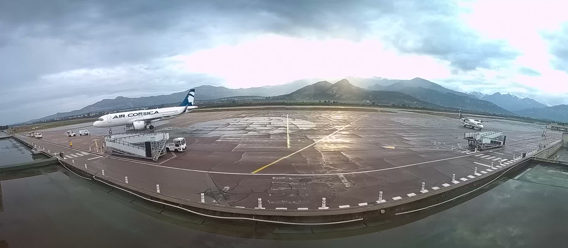 Corsica, Aéroport  de Calvi Sainte-Catherine Airport Live Cam CLY/LFKC - Calvi, Haute-Corse, Corse, France