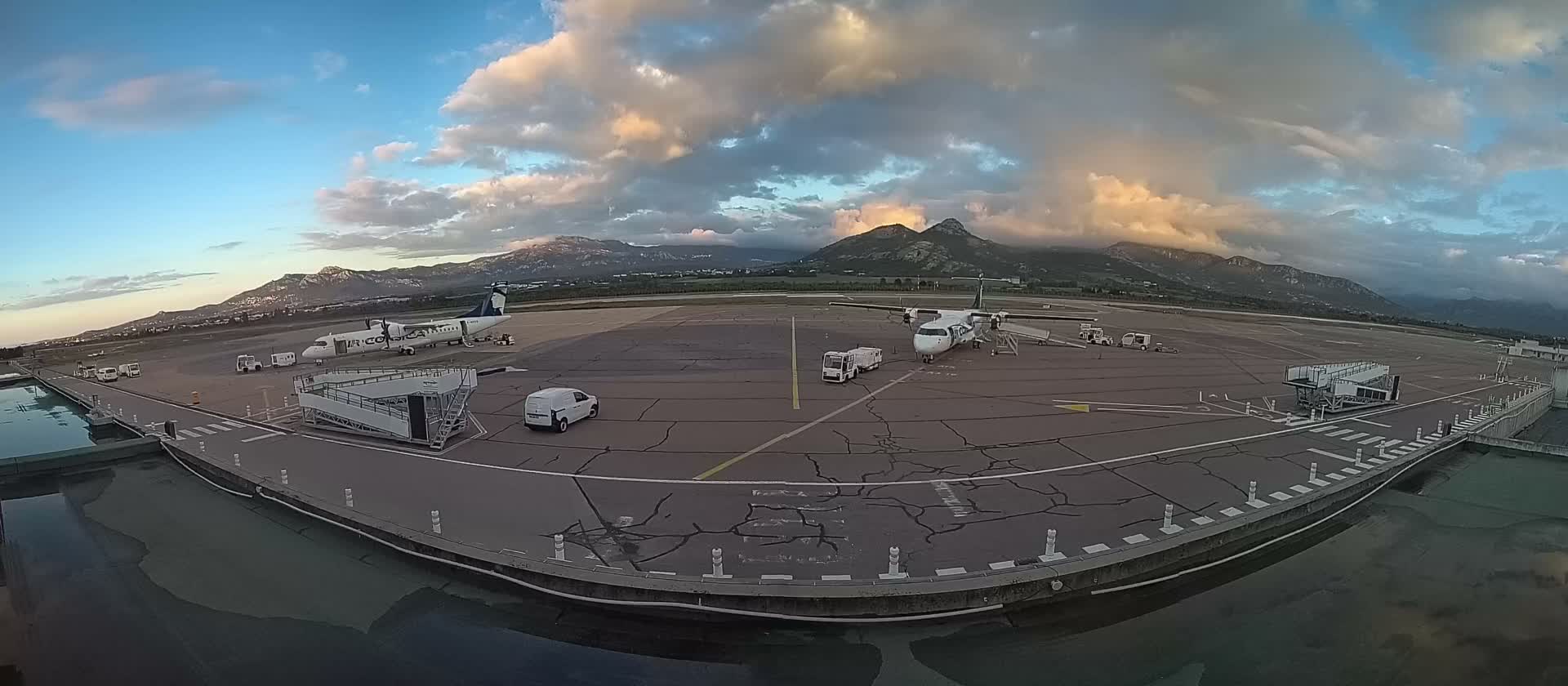 Corsica, Aéroport  de Calvi Sainte-Catherine Airport Live Cam CLY/LFKC - Calvi, Haute-Corse, Corse, France