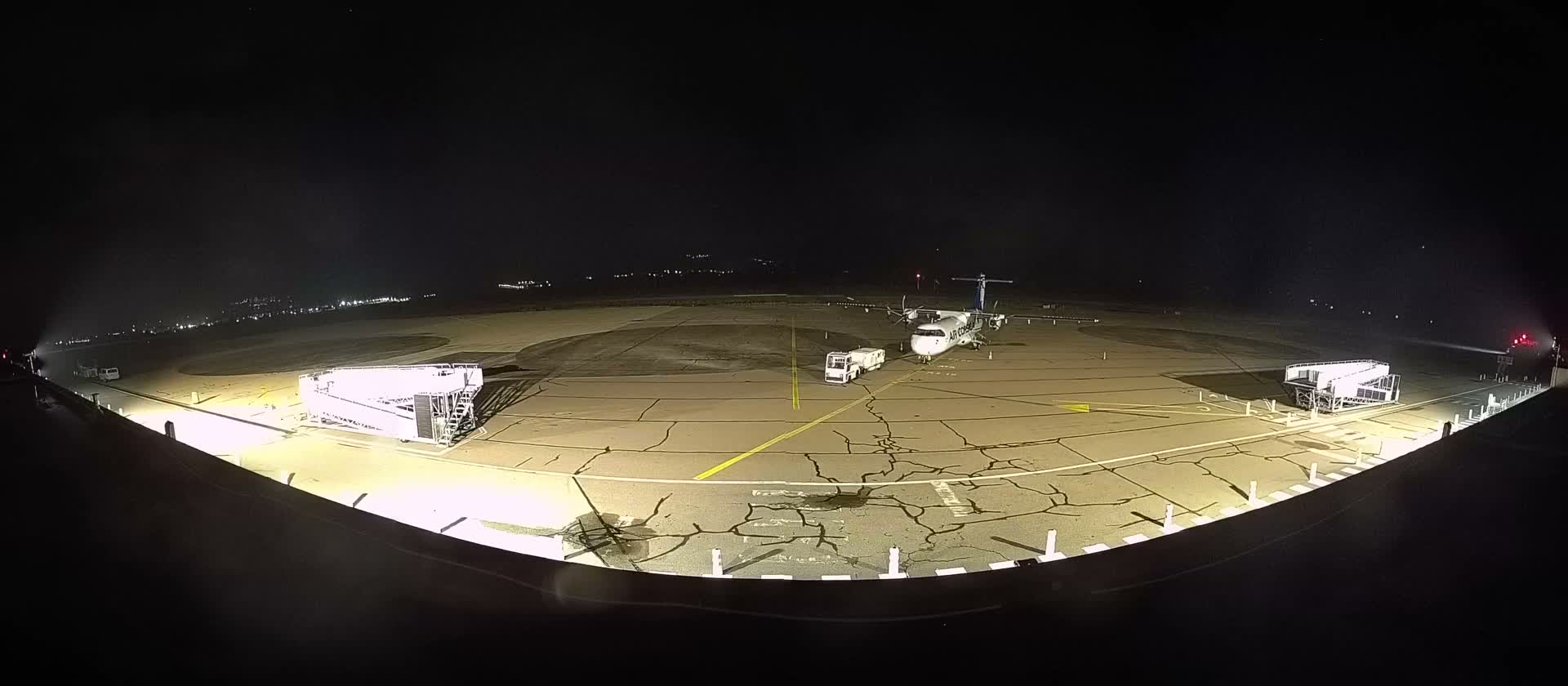 Corsica, Aéroport  de Calvi Sainte-Catherine Airport Live Cam CLY/LFKC - Calvi, Haute-Corse, Corse, France