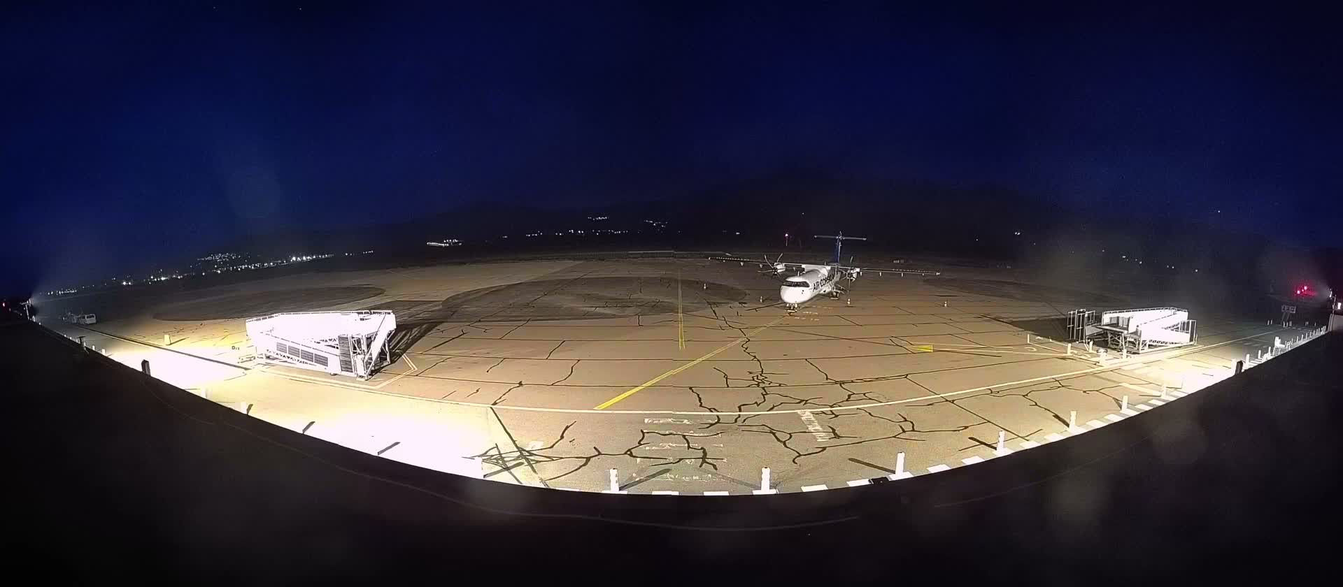 Corsica, Aéroport  de Calvi Sainte-Catherine Airport Live Cam CLY/LFKC - Calvi, Haute-Corse, Corse, France