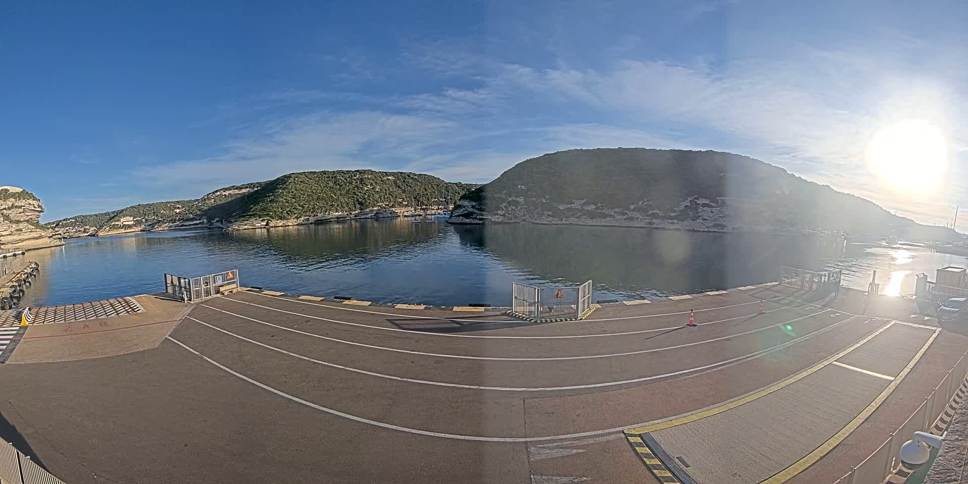 Corsica, Port de Commerce Bonifacio Port Live Cam - Sartene, Corse-du-Sud, Corse , France