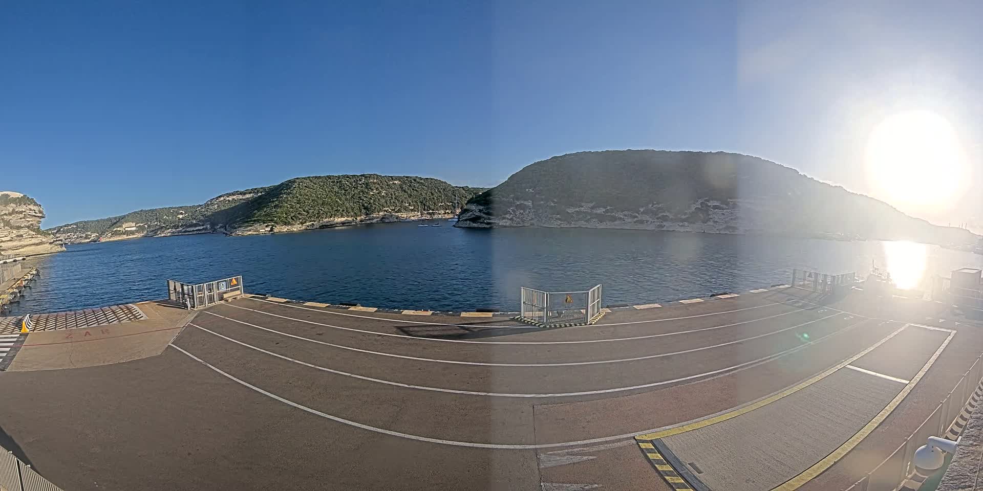 Corsica, Port de Commerce Bonifacio Port Live Cam - Sartene, Corse-du-Sud, Corse , France