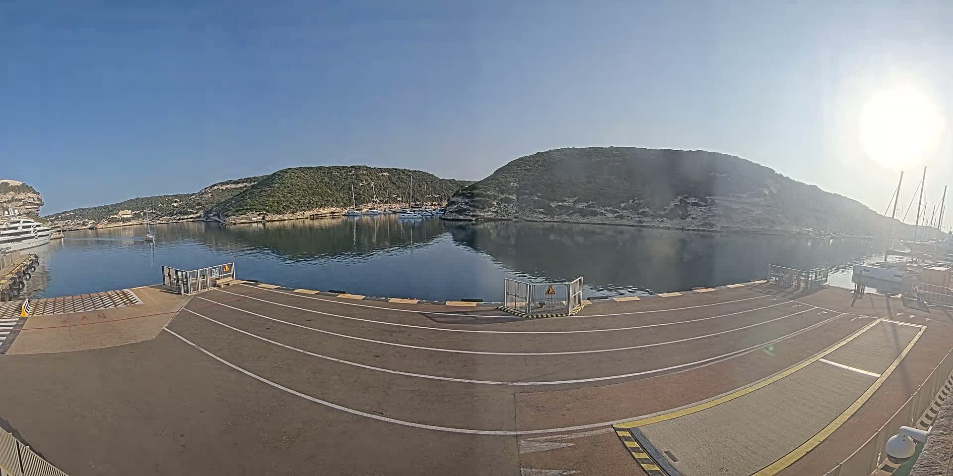 Corsica, Port de Commerce Bonifacio Port Live Cam - Sartene, Corse-du-Sud, Corse , France