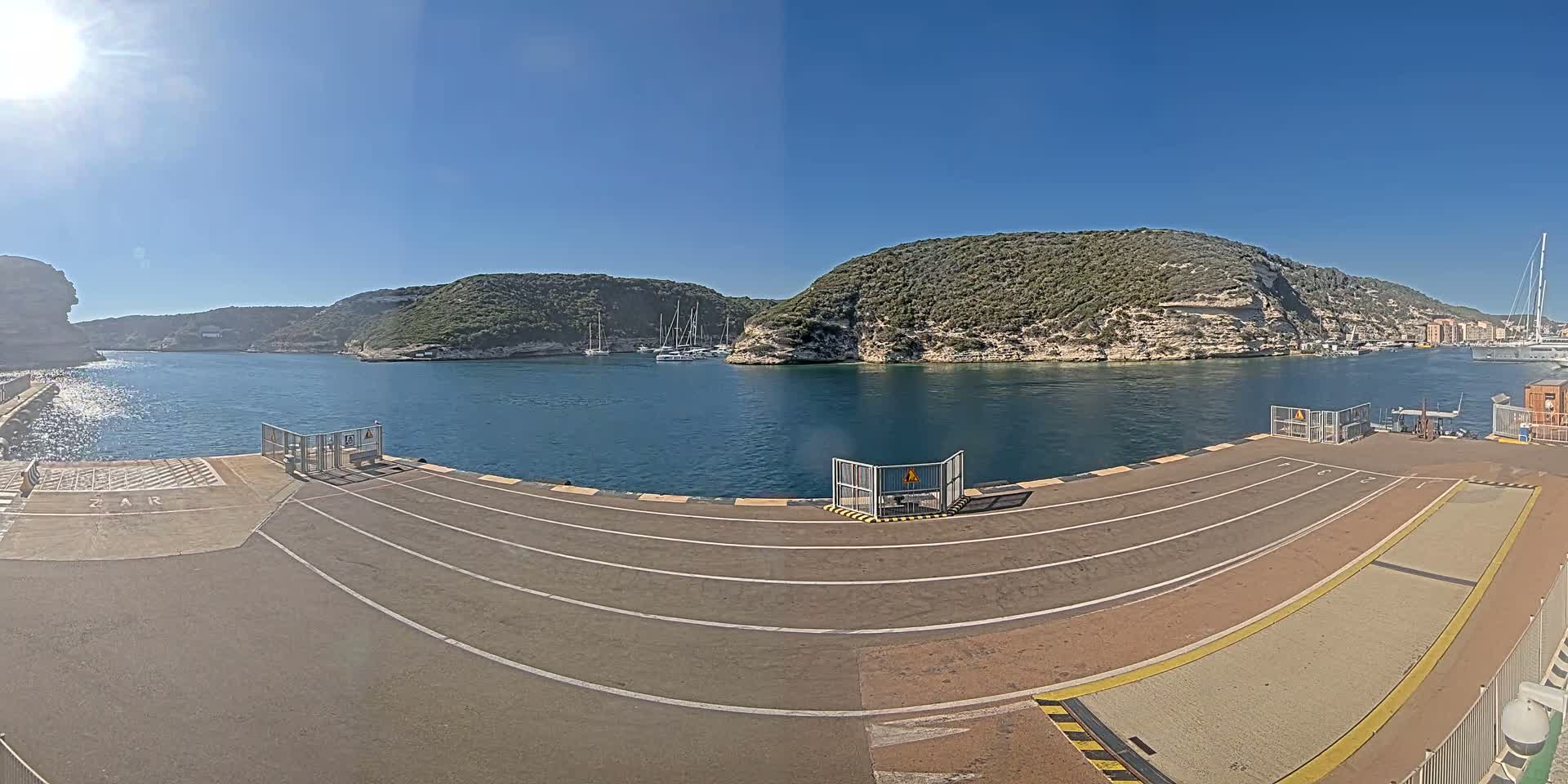 Corsica, Port de Commerce Bonifacio Port Live Cam - Sartene, Corse-du-Sud, Corse , France