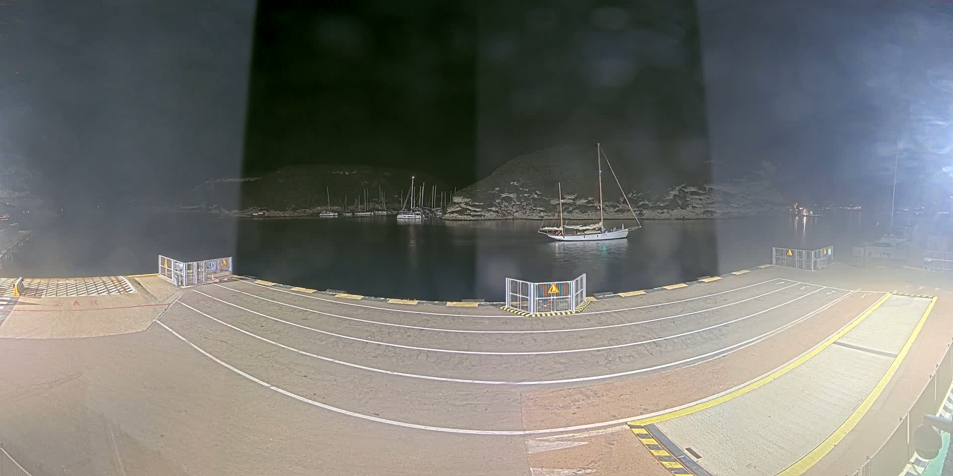Corsica, Port de Commerce Bonifacio Port Live Cam - Sartene, Corse-du-Sud, Corse , France