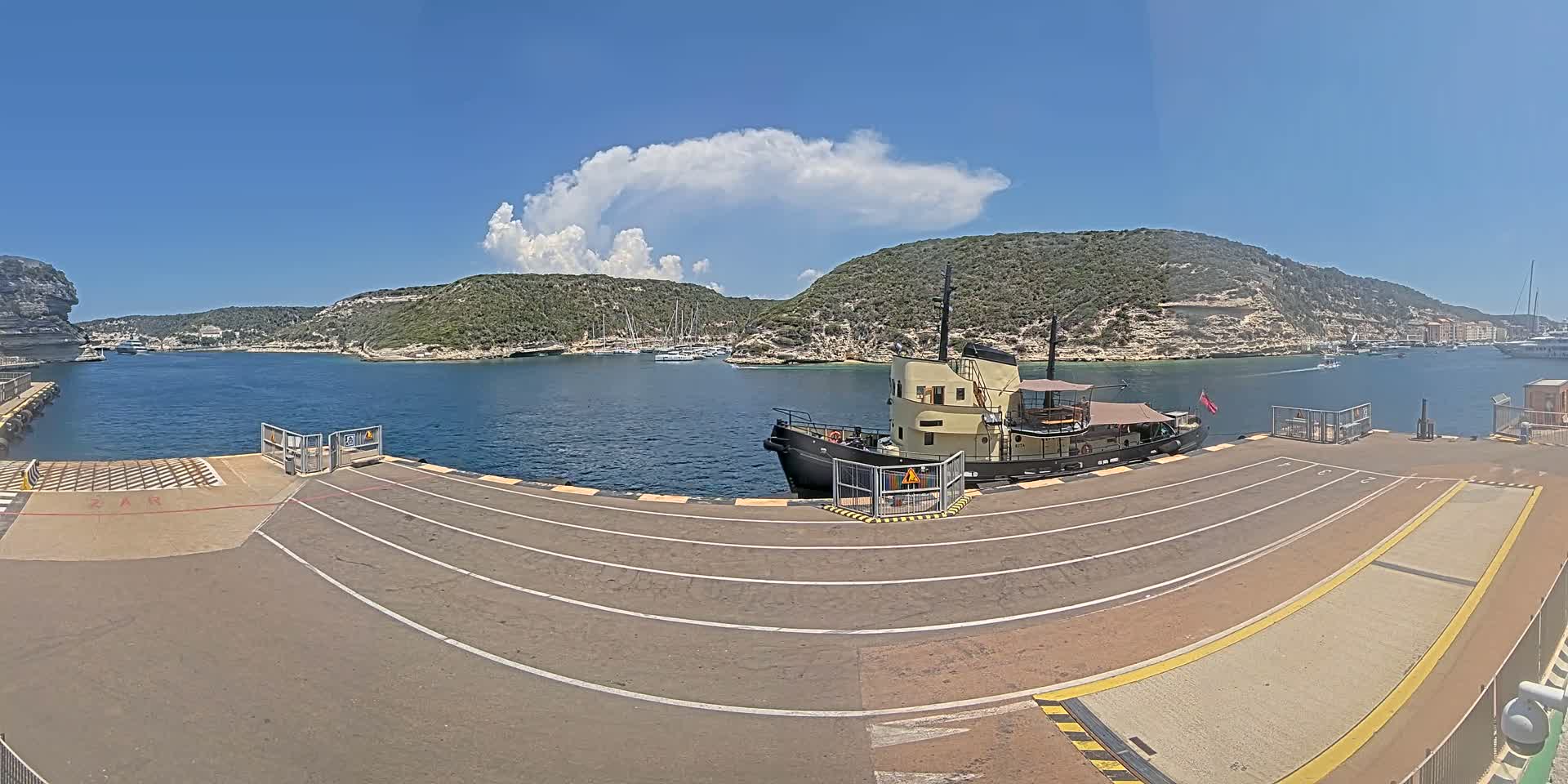 Corsica, Port de Commerce Bonifacio Port Live Cam - Sartene, Corse-du-Sud, Corse , France