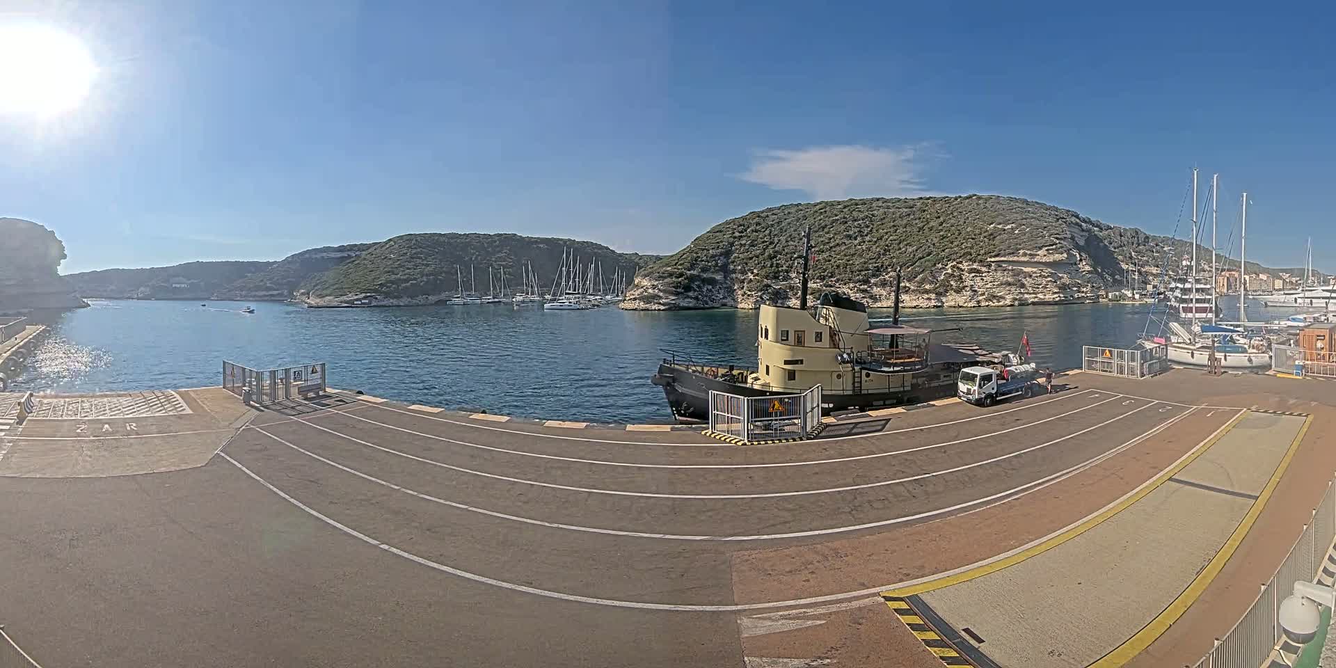 Corsica, Port de Commerce Bonifacio Port Live Cam - Sartene, Corse-du-Sud, Corse , France
