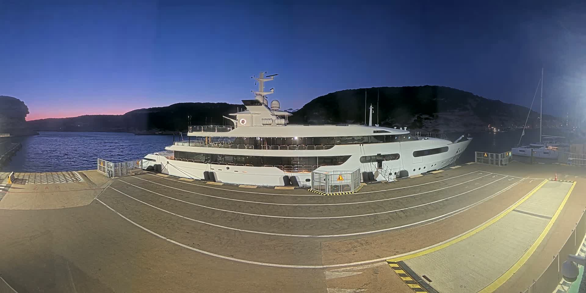 Corsica, Port de Commerce Bonifacio Port Live Cam - Sartene, Corse-du-Sud, Corse , France
