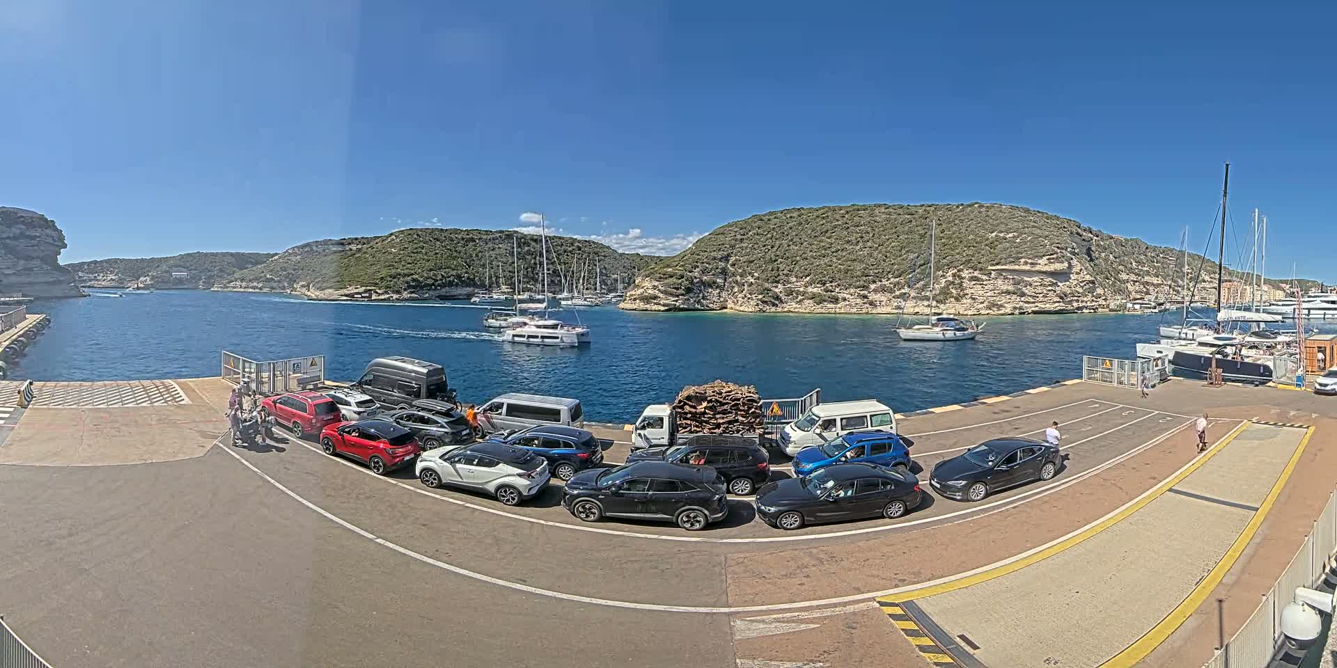 Corsica, Port de Commerce Bonifacio Port Live Cam - Sartene, Corse-du-Sud, Corse , France