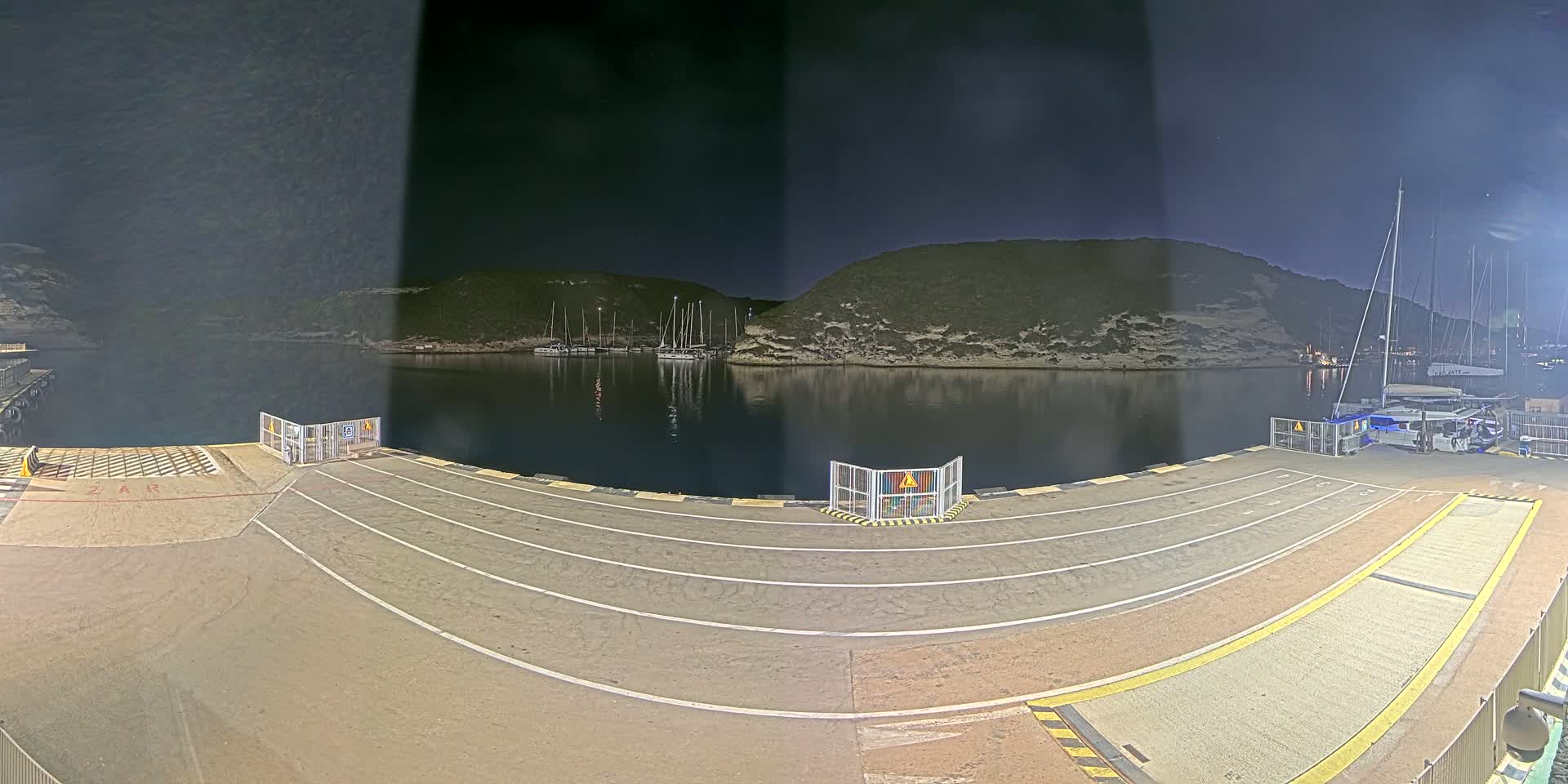 Corsica, Port de Commerce Bonifacio Port Live Cam - Sartene, Corse-du-Sud, Corse , France