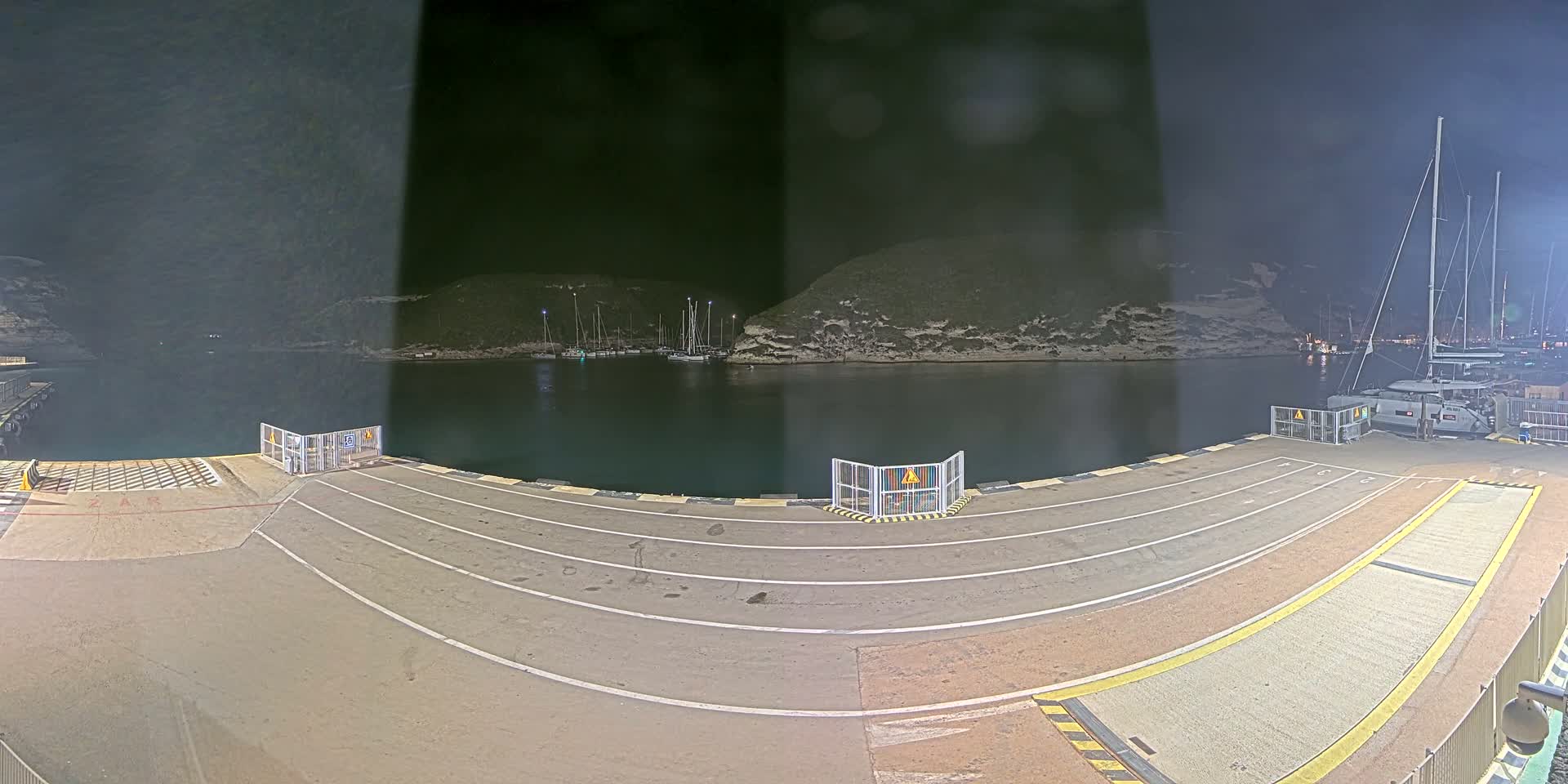 Corsica, Port de Commerce Bonifacio Port Live Cam - Sartene, Corse-du-Sud, Corse , France