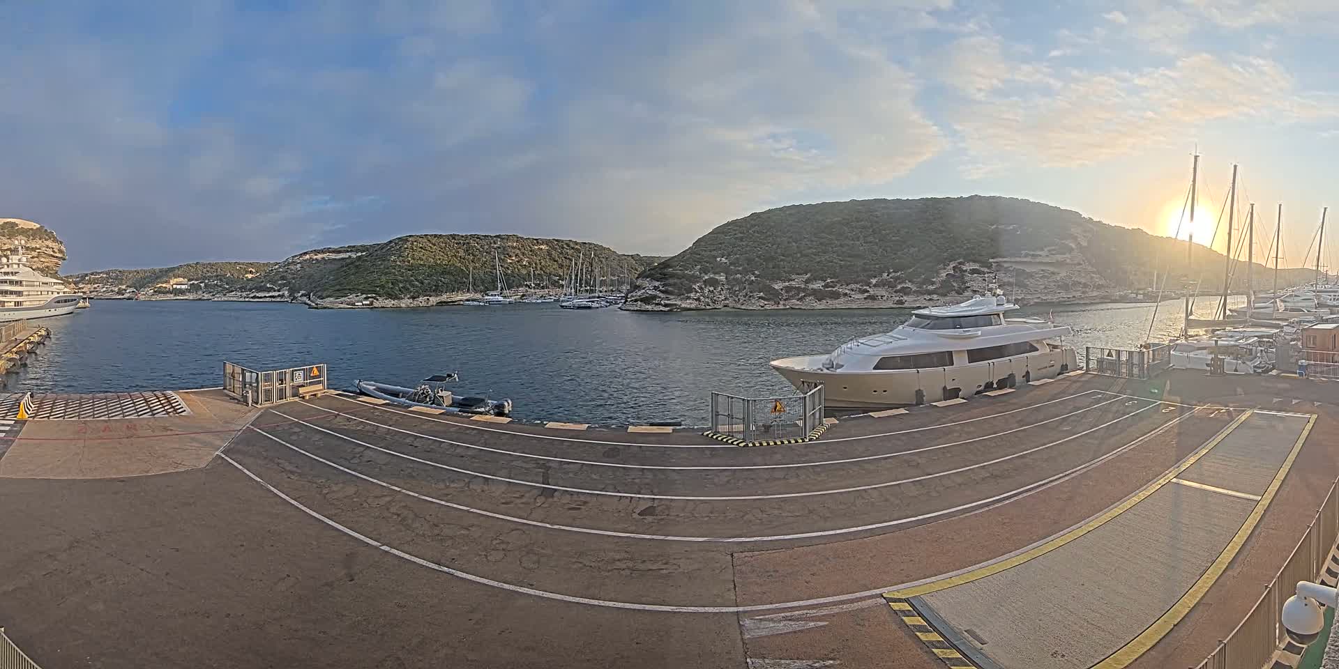 Corsica, Port de Commerce Bonifacio Port Live Cam - Sartene, Corse-du-Sud, Corse , France