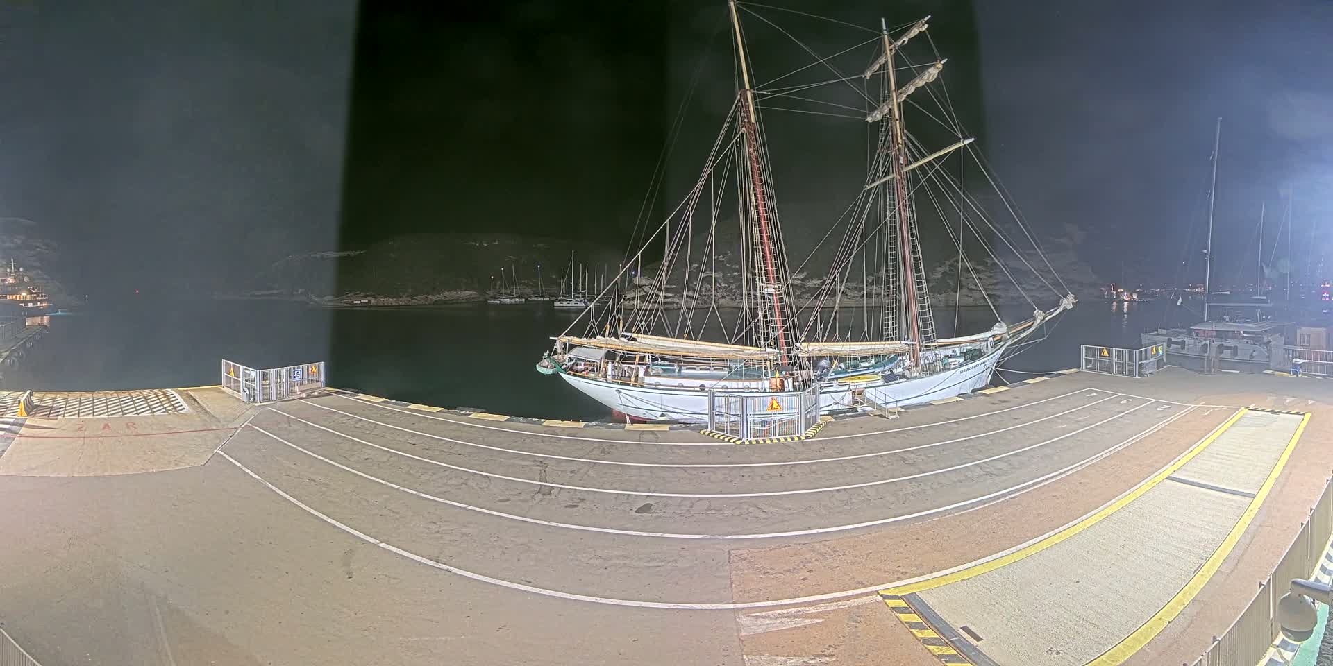 Corsica, Port de Commerce Bonifacio Port Live Cam - Sartene, Corse-du-Sud, Corse , France