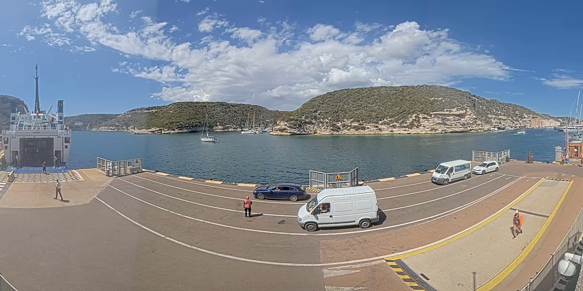 Corsica, Port de Commerce Bonifacio Port Live Cam - Sartene, Corse-du-Sud, Corse , France