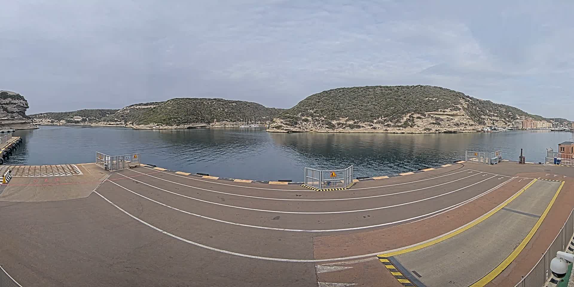 Corsica, Port de Commerce Bonifacio Port Live Cam - Sartene, Corse-du-Sud, Corse , France