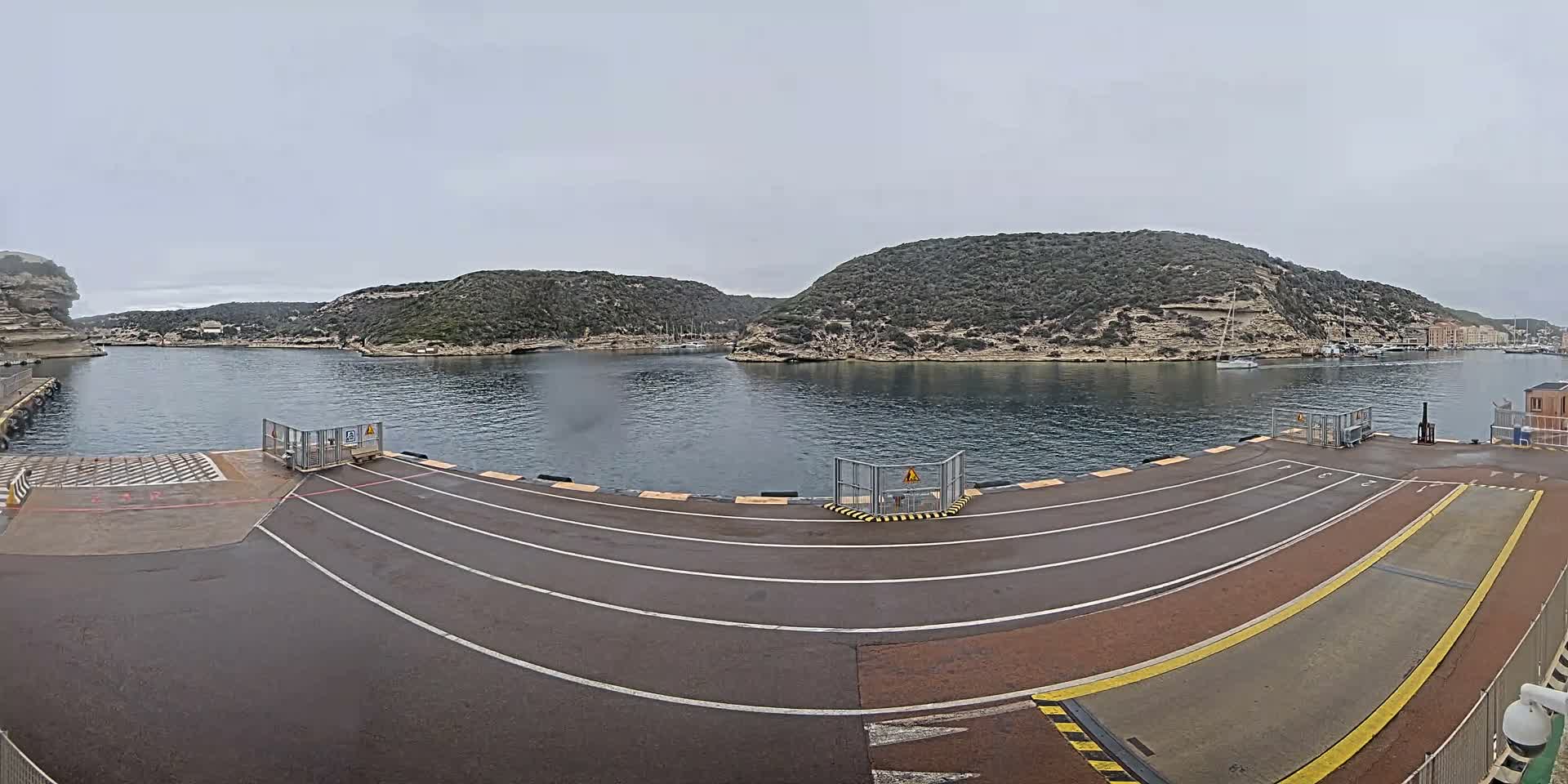 Corsica, Port de Commerce Bonifacio Port Live Cam - Sartene, Corse-du-Sud, Corse , France