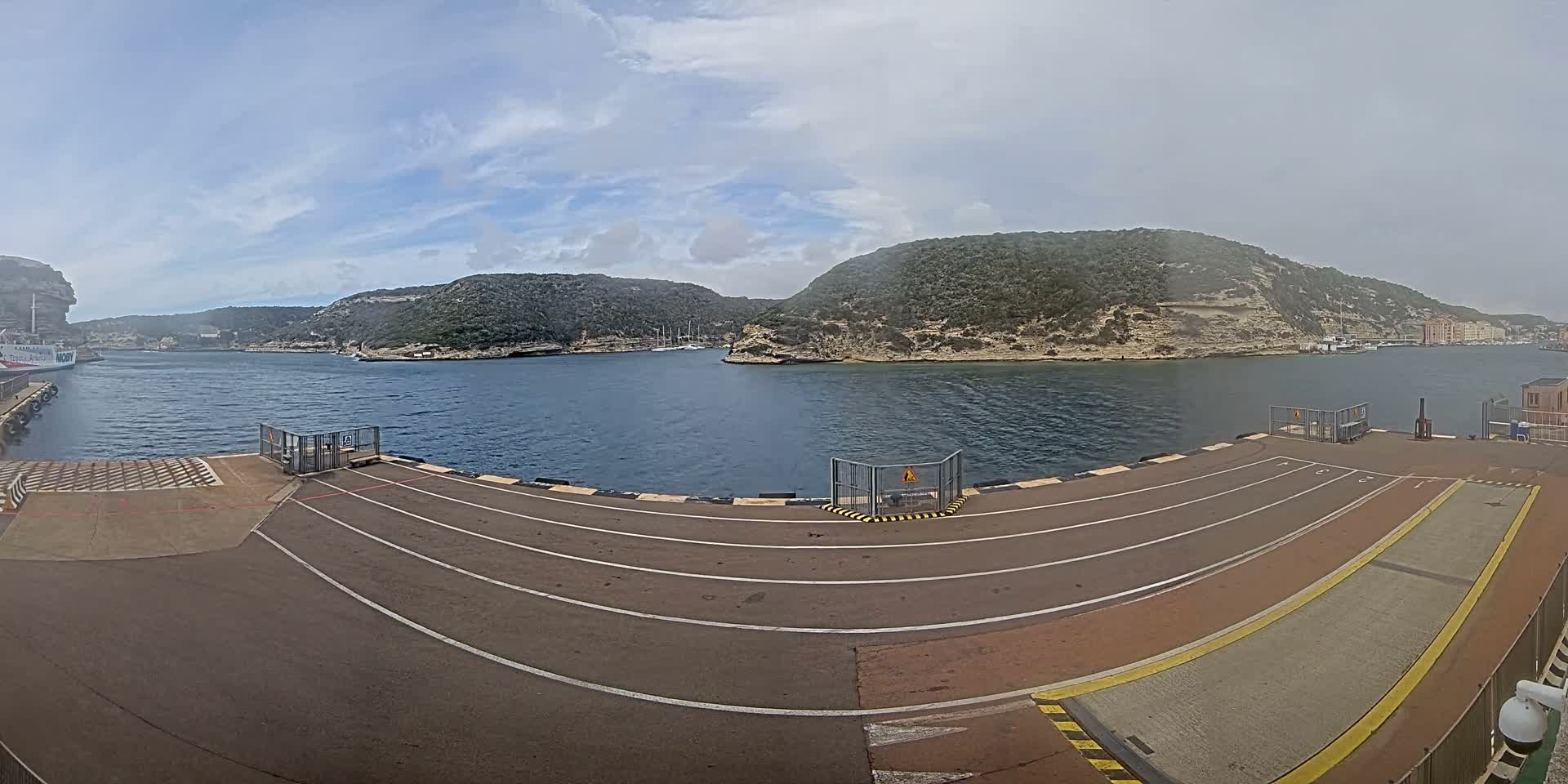 Corsica, Port de Commerce Bonifacio Port Live Cam - Sartene, Corse-du-Sud, Corse , France