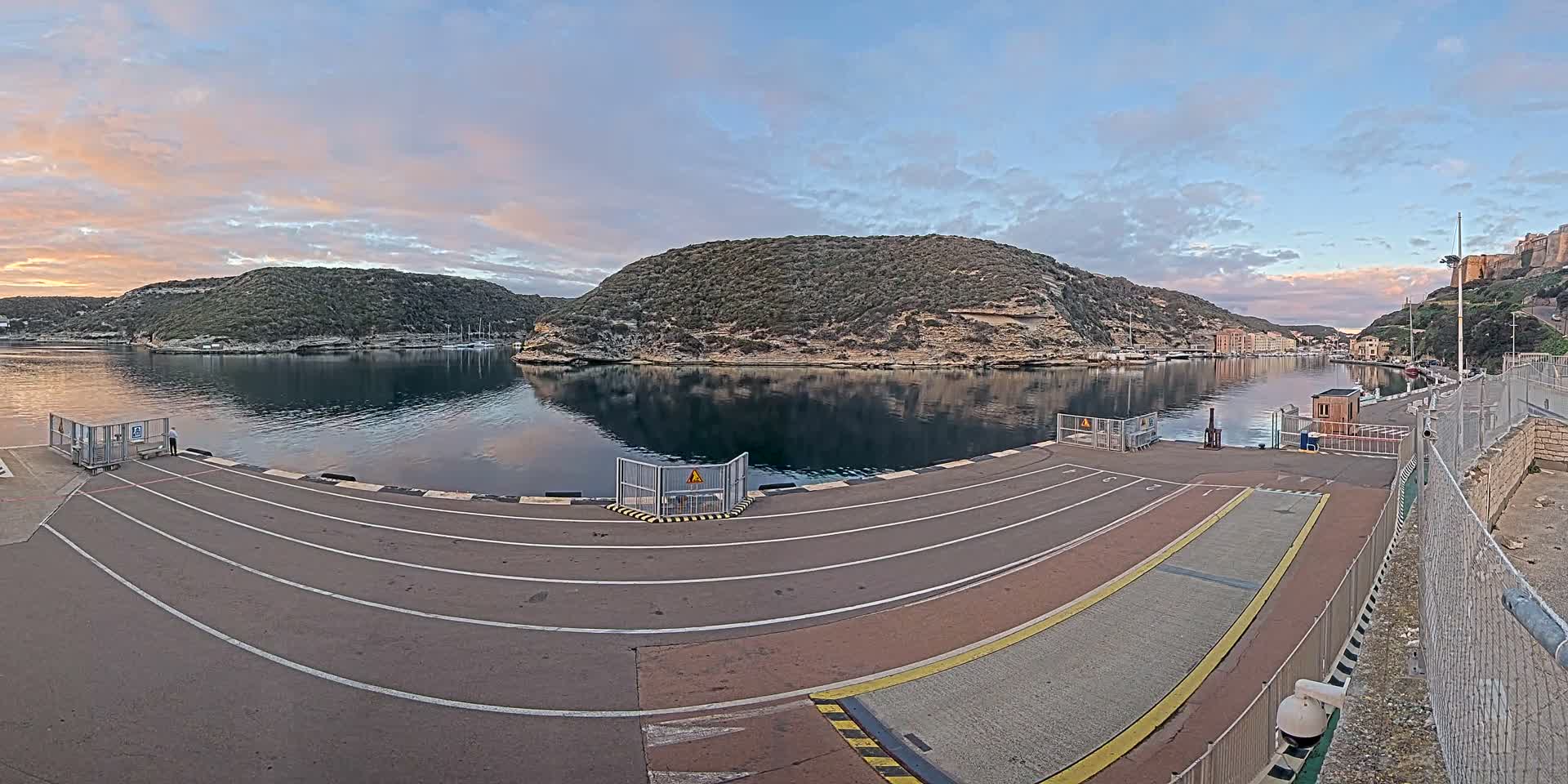 Corsica, Port de Commerce Bonifacio Port Live Cam - Sartene, Corse-du-Sud, Corse , France