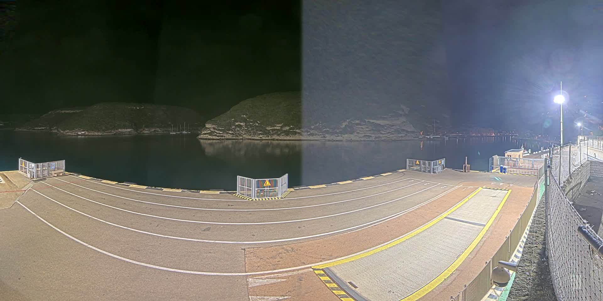 Corsica, Port de Commerce Bonifacio Port Live Cam - Sartene, Corse-du-Sud, Corse , France