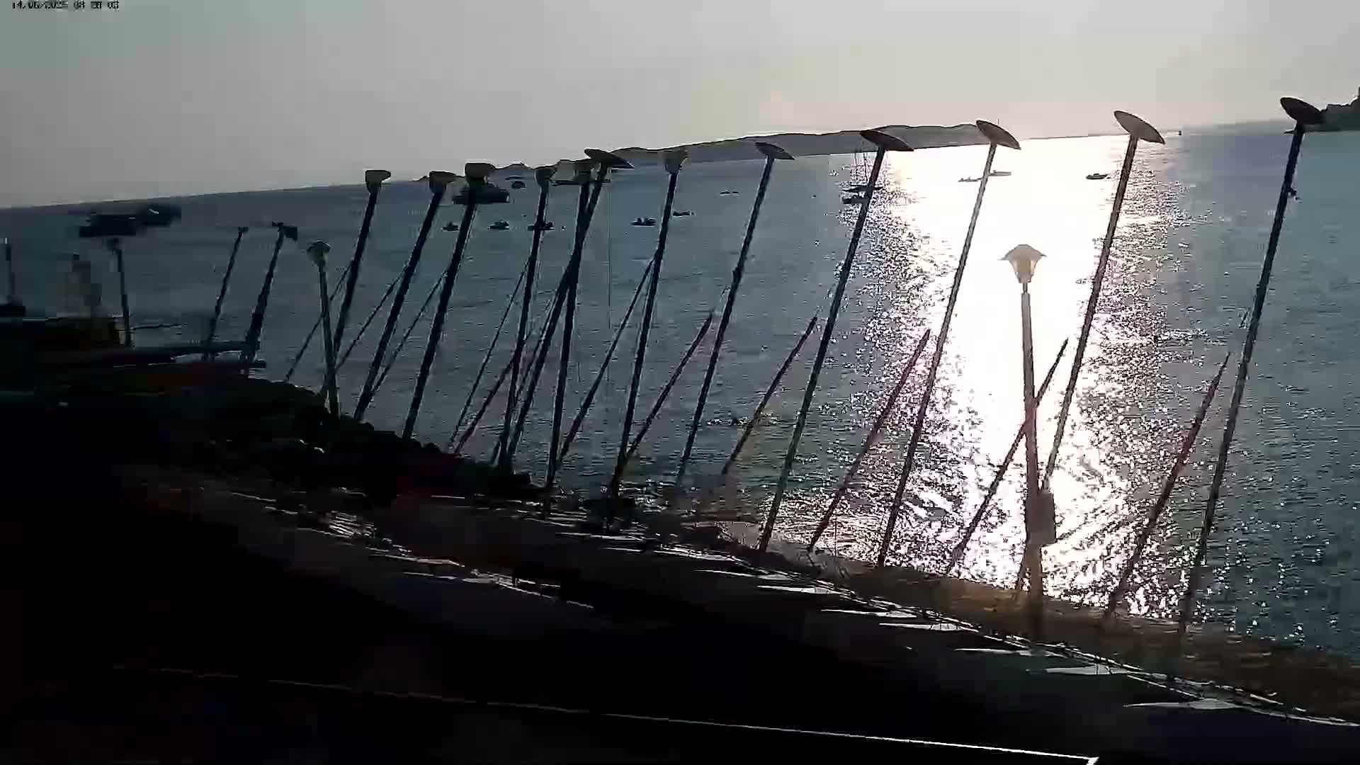 Perros-Guirec Plage de Trestraou Beach Live Cam - Lannion, Cotes-d'Armor, Bretagne, France