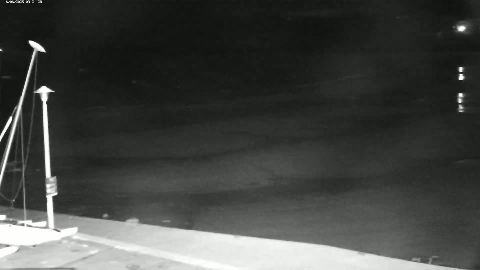 Perros-Guirec Plage de Trestraou Beach Live Cam - Lannion, Cotes-d'Armor, Bretagne, France